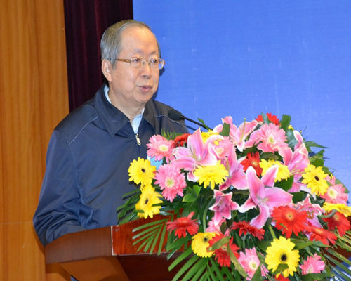 中國(guó)經(jīng)濟(jì)體制改革基金會(huì)彭森:當(dāng)前宏觀形勢(shì)和面臨任務(wù)